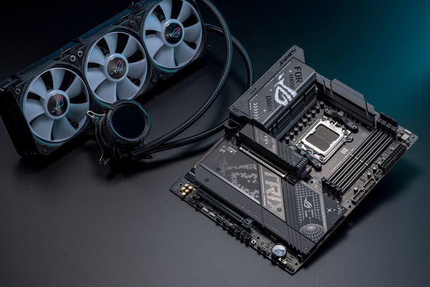 Материнcька плата ASUS ROG STRIX X870-F GAMING WIFI sAM5 X870 4xDDR5 M.2 HDMI DP WiFi BT ATX (90MB1IV0-M0EAY0) - купити в Україні за низькою ціною в інтернет-магазині "Rincom"