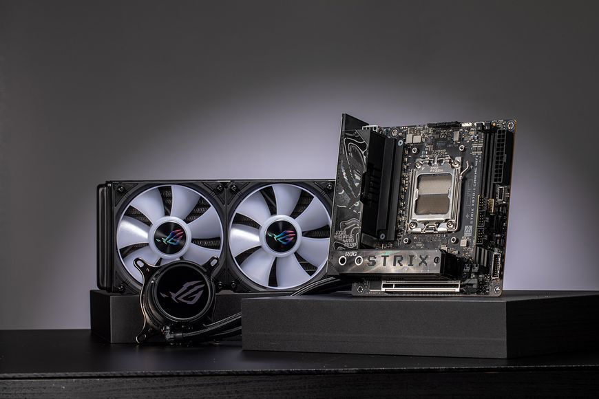 Материнcька плата ASUS ROG STRIX X870-I GAMING WIFI sAM5 X870 2xDDR5 M.2 HDMI WiFi BT mITX (90MB1IW0-M0EAY0) - купити в Україні за низькою ціною в інтернет-магазині "Rincom"